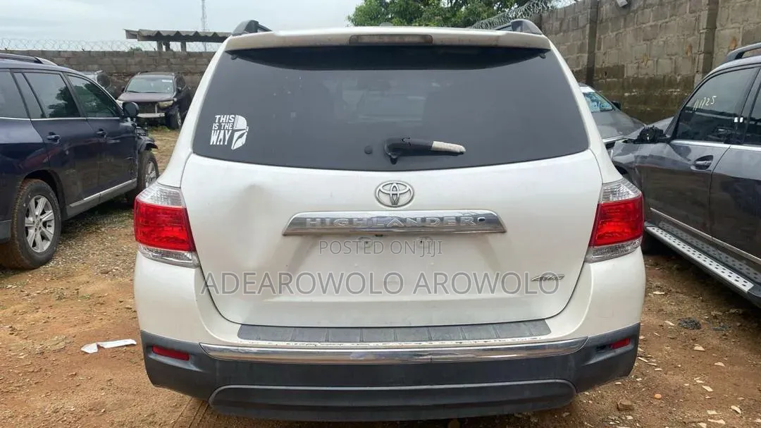 Toyota Highlander 2011 White