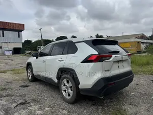 Toyota RAV4 LE FWD 2024 White