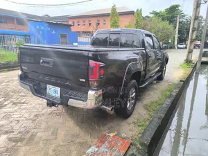 Toyota Tacoma 2018 Black