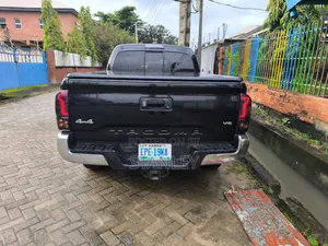 Toyota Tacoma 2018 Black