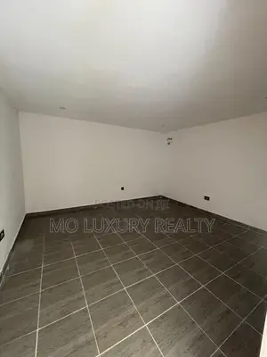 4bdrm Townhouse / Terrace in Lekki Phase 1 for rent