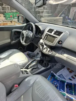 Toyota RAV4 2012 Black