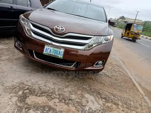 Toyota Venza 2010 Brown