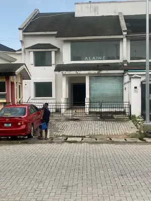 A Commercial Semi Detached House With a Penthouse.