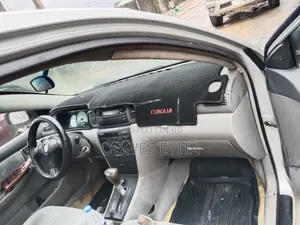 Toyota Corolla 2004 Silver