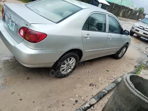 Toyota Corolla 2004 Silver