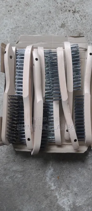 Hand Wire Brush of All Types Available