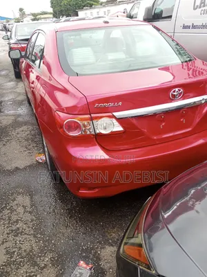 Toyota Corolla 2013 Red