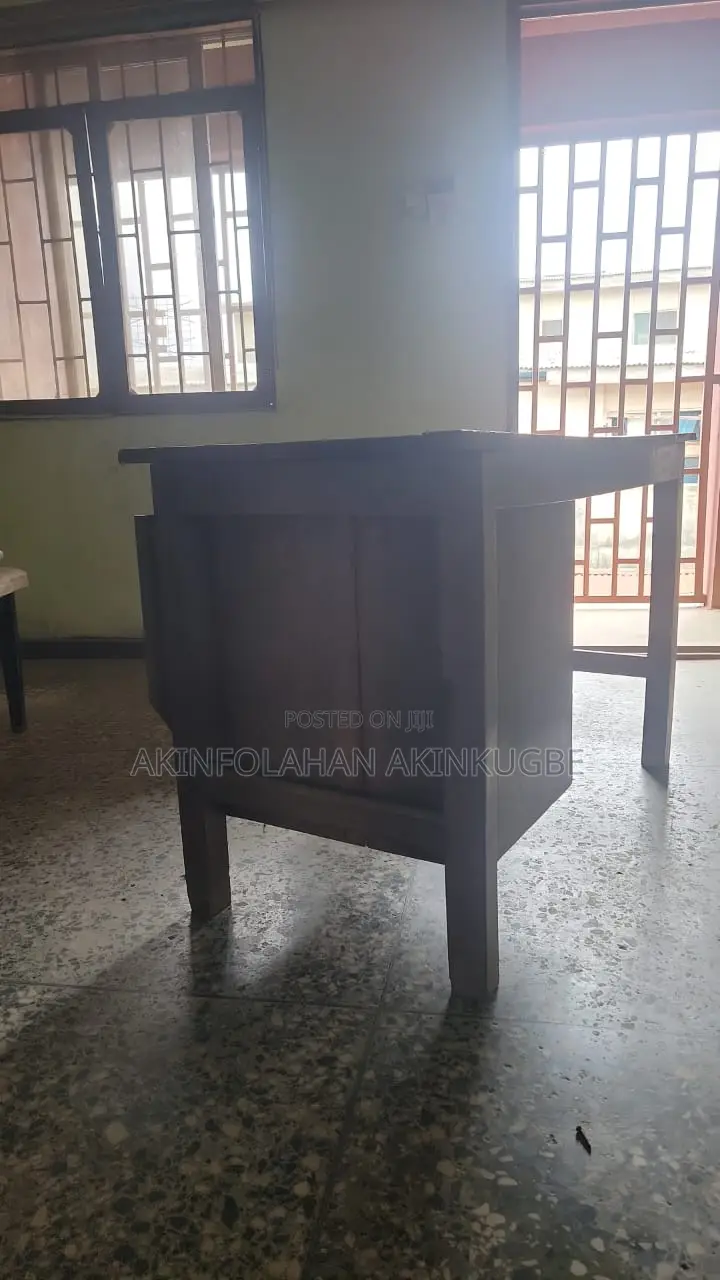 Wooden Office Table