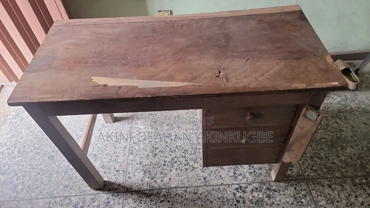 Wooden Office Table