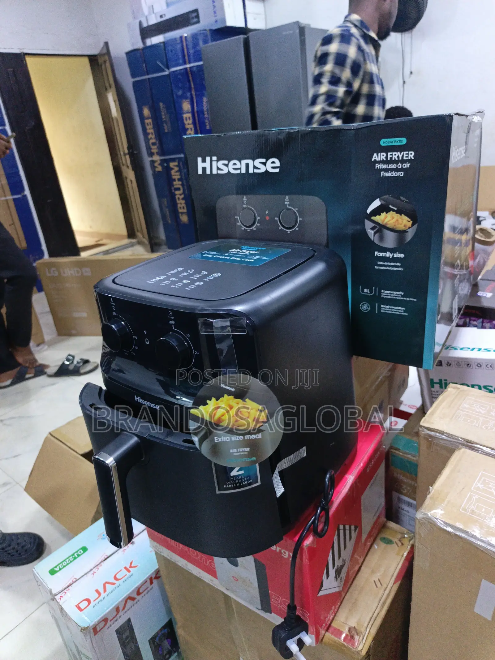 Hisense Digital Air Fryer 8L – Multi Function Kitchen Cooker