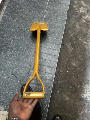 Square Mouth Shovel / Spade
