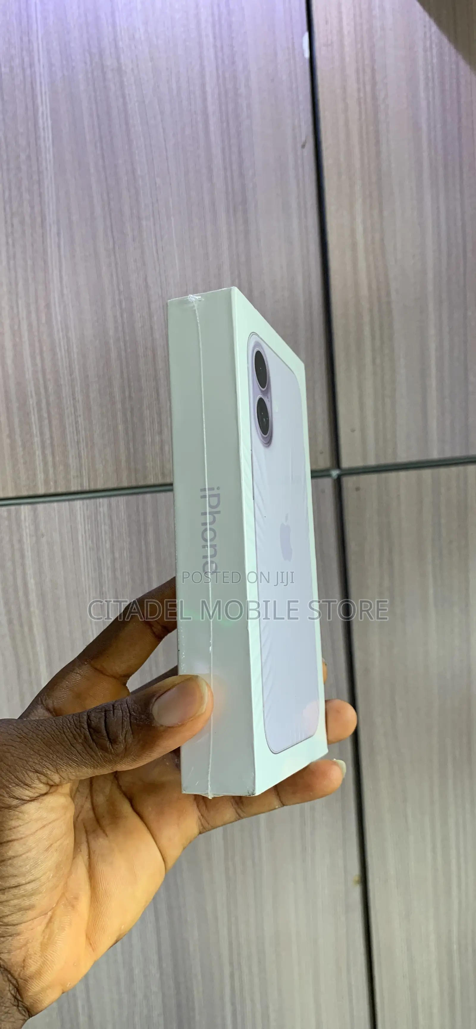 New Apple iPhone 17 256 GB Purple