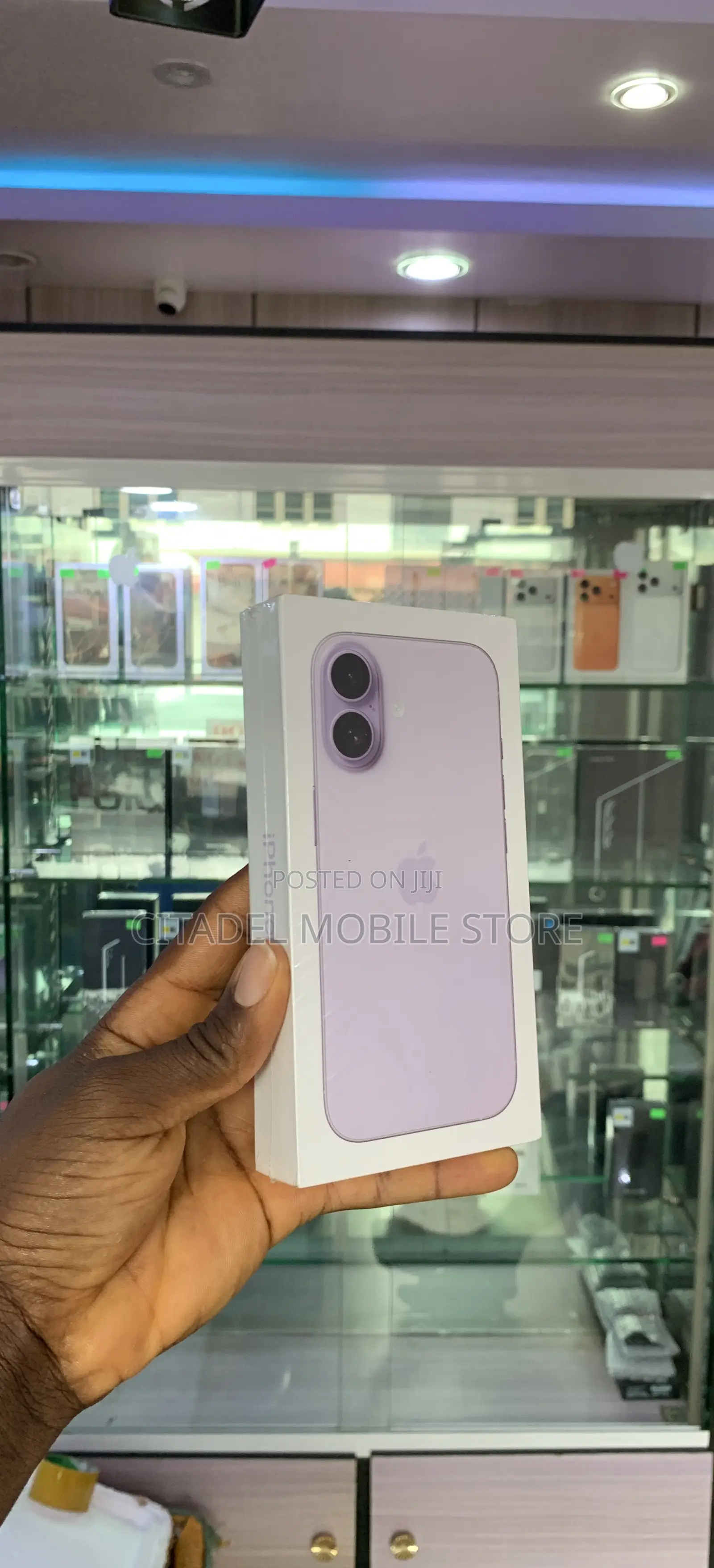 New Apple iPhone 17 256 GB Purple