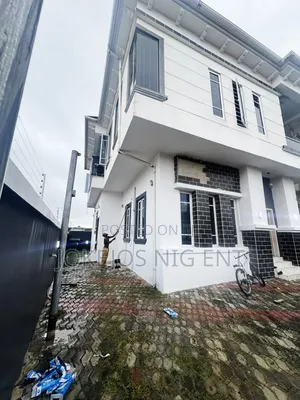 4bdrm Townhouse / Terrace in Thomas Estate Ajah for rent