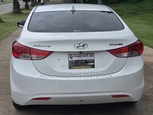 Hyundai Elantra 2011 White