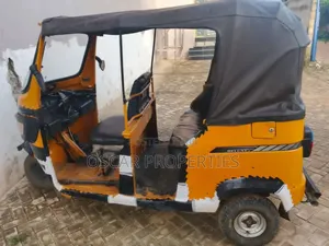 TVS Neo NX 2025 Yellow