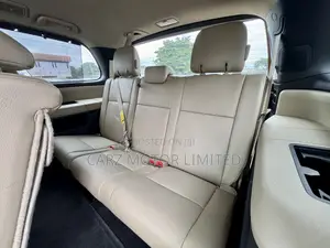 Toyota Sequoia Limited 4dr SUV (5.7L 8cyl 6A) 2015
