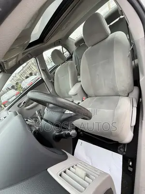 Toyota Corolla LE Special Edition 4dr Sedan (1.8L 4cyl 4A) 2013 White