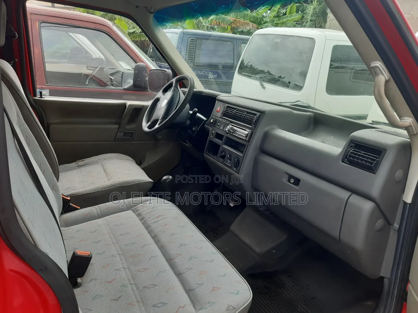 Volkswagen Transporter 2005 Red