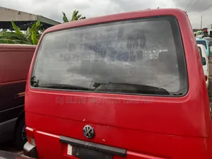 Volkswagen Transporter 2005 Red