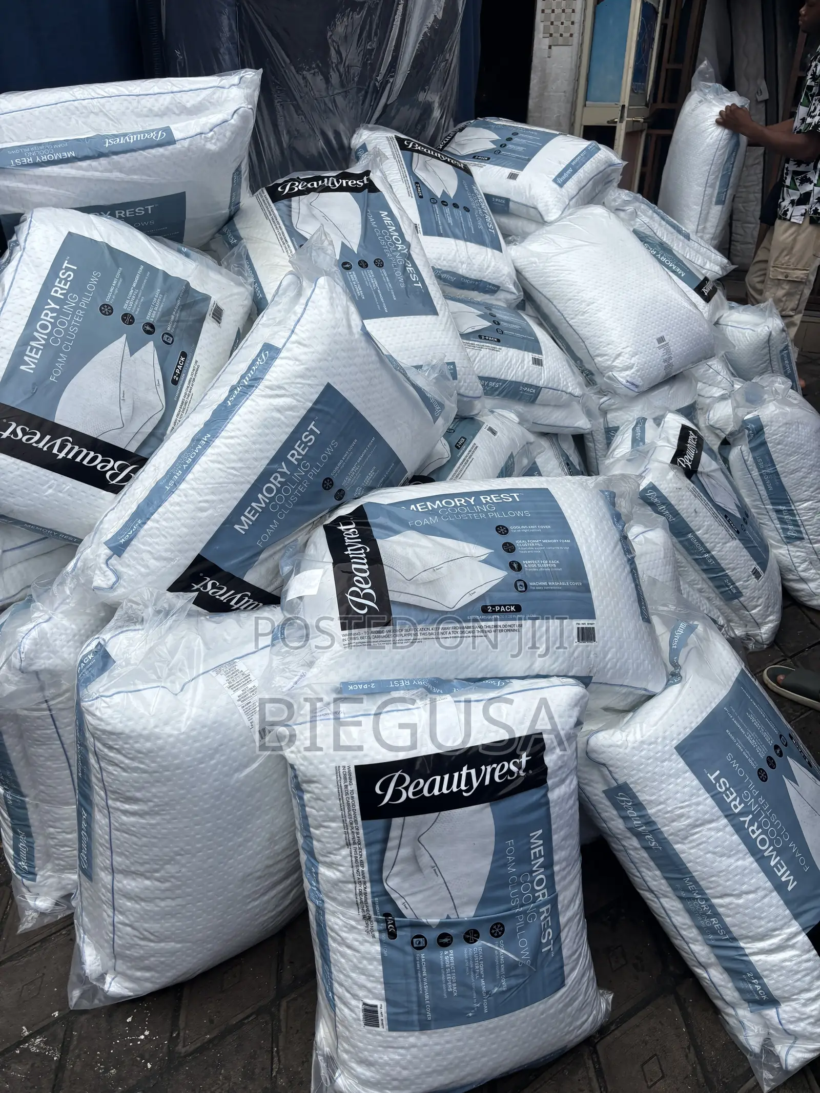 2 in 1 Foreign Memory Pillows
