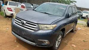 Toyota Highlander 2011 Blue