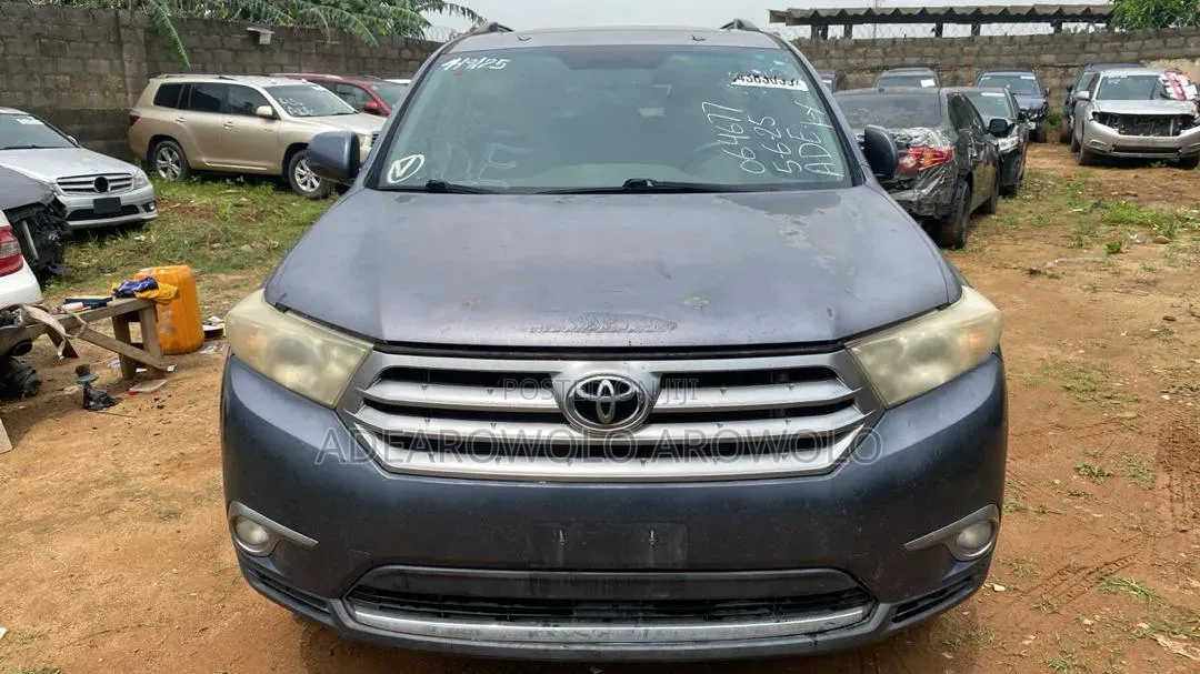Toyota Highlander 2011 Blue