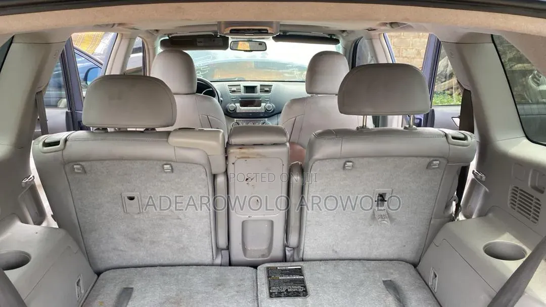 Toyota Highlander 2011 Blue