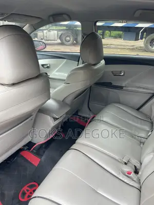 Toyota Venza AWD 2010 Red
