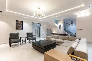 4 Bedroom Apartment