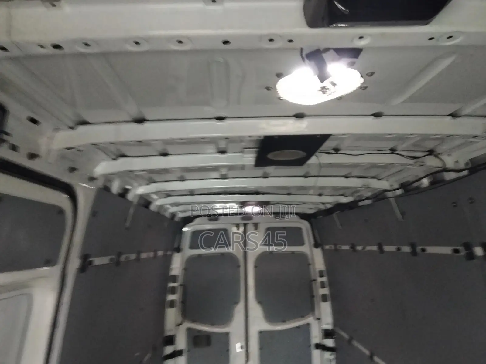 Mercedes-Benz Sprinter 2012 White