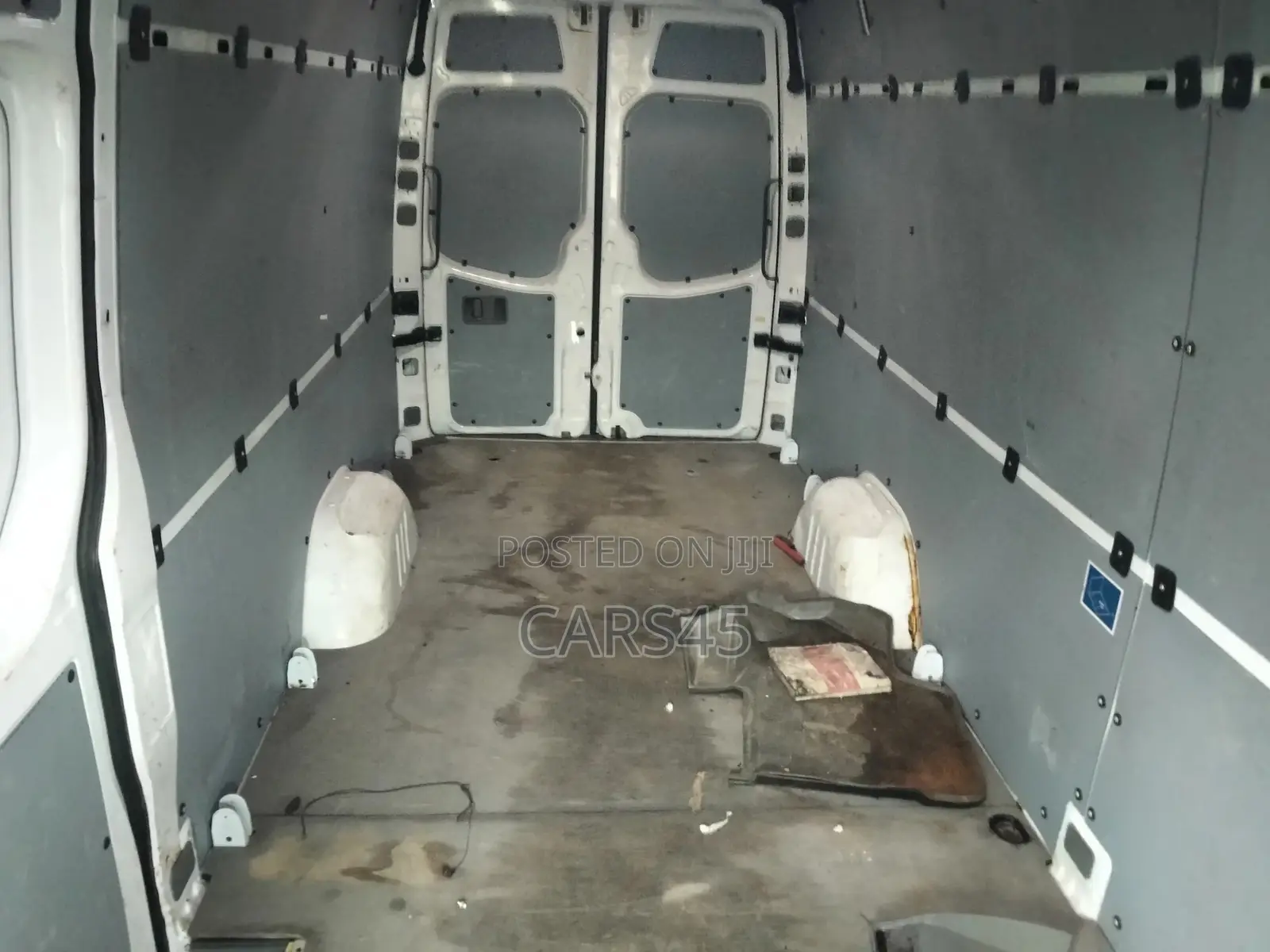 Mercedes-Benz Sprinter 2012 White