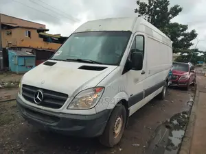 Mercedes-Benz Sprinter 2012 White