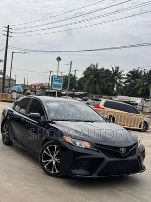 Toyota Camry SE Nightshade FWD 2020 Black