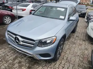 Mercedes-Benz GLC-Class 2017 Blue