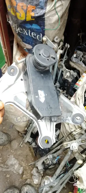 Booth Wipper Engine Highlander 2012 Model