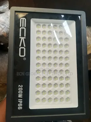 Ecko 200W IP66 LED Floodlight – Super Bright Outdoor Security Light