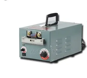 De-Beaking Machine