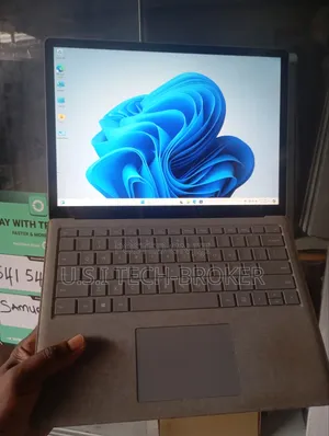 Laptop Microsoft Surface Laptop 2 8GB Intel Core i5 SSD 256GB