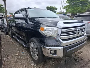 Toyota Tundra 2017 Black
