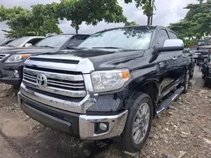 Toyota Tundra 2017 Black