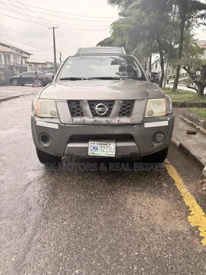 Nissan Xterra 2009 Brown