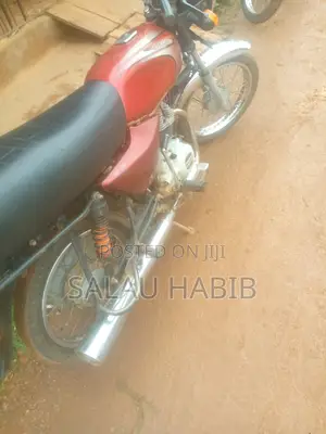 Bajaj Boxer 2022 Red