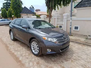 Toyota Venza 2010 Gray