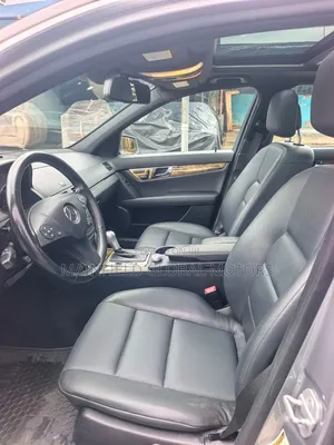 Mercedes-Benz C300 Luxury 4Matic Sedan AWD (3.0L 6cyl 7A) 2011 Silver