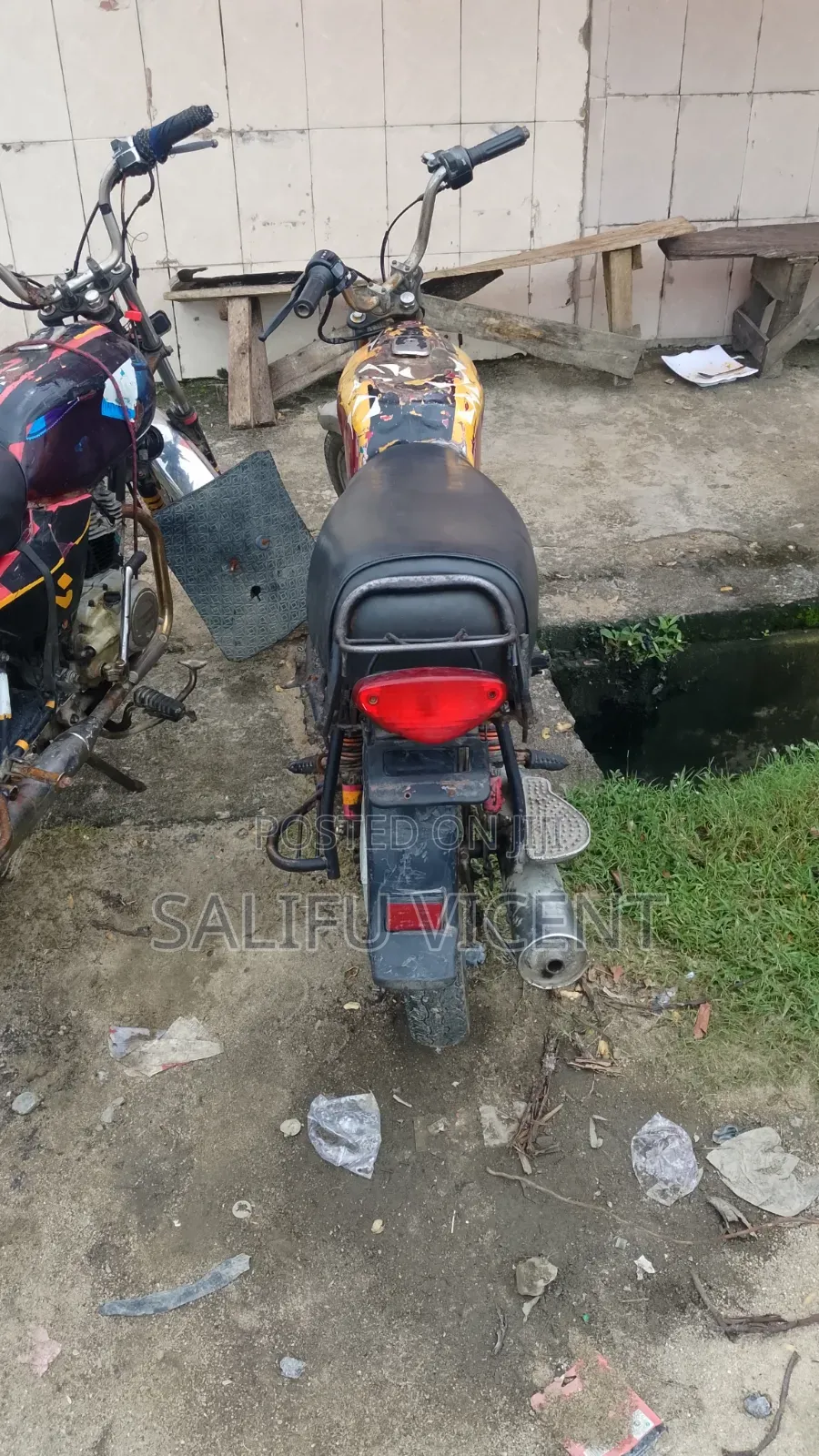 Bajaj Boxer 2024 Red