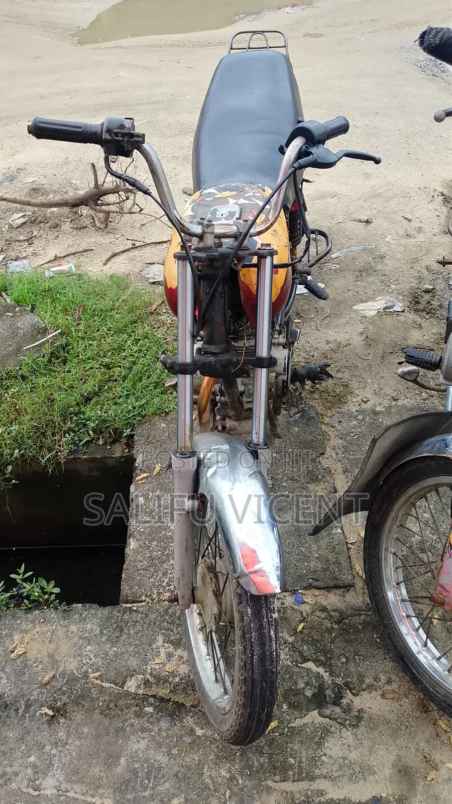 Bajaj Boxer 2024 Red