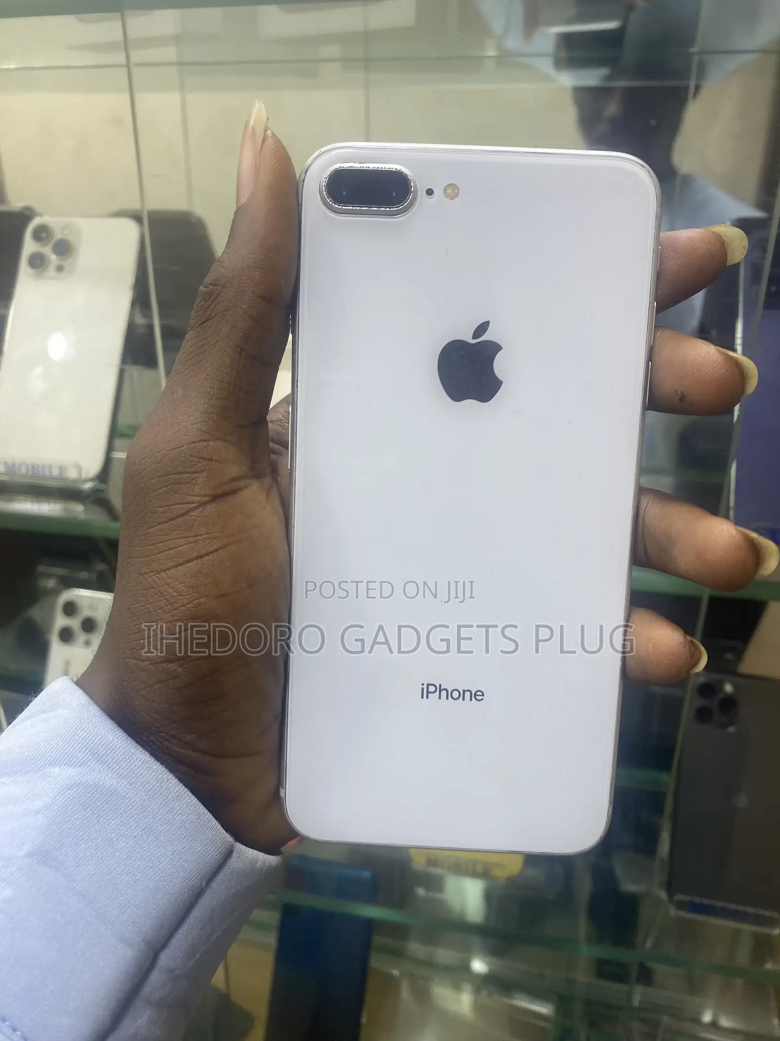 Apple iPhone 8 Plus 64 GB White