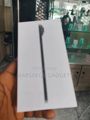 New Apple iPhone Air 256 GB Black